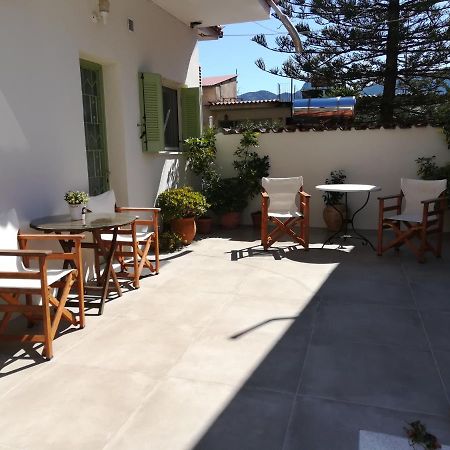 Appartamento Danesi House Leonídion Esterno foto